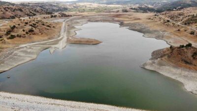 Çorum'da mevsim normallerinin altında seyreden yağışlar nedeniyle Hatap Barajı'nda ciddi