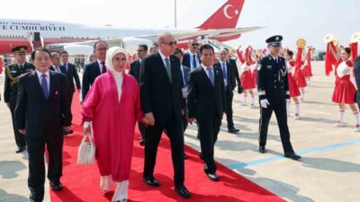 Çin'in Tianjin şehrine gelen Cumhurbaşkanı Recep Tayyip Erdoğan ve eşi