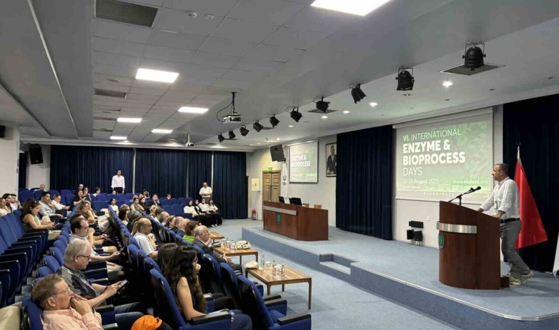 Kocaeli Üniversitesi'nin ev sahipliğinde gerçekleşen Uluslararası Enzim ve Biyoproses Günleri'nde,
