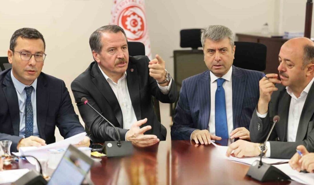 Eğitim-Bir-Sen, 8. Dönem Toplu Sözleşme masasına 1,5 milyon çalışanı temsilen