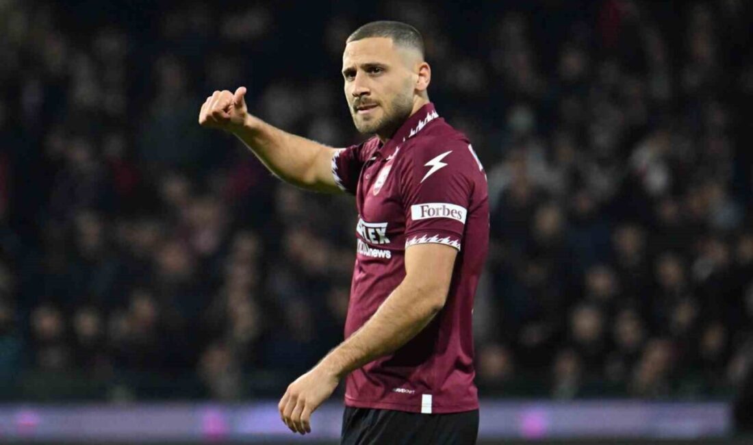 Fortuna Düsseldorf, Shon Weissman'ın transferinden vazgeçti. Taraftarların tepkisi üzerine İsrailli