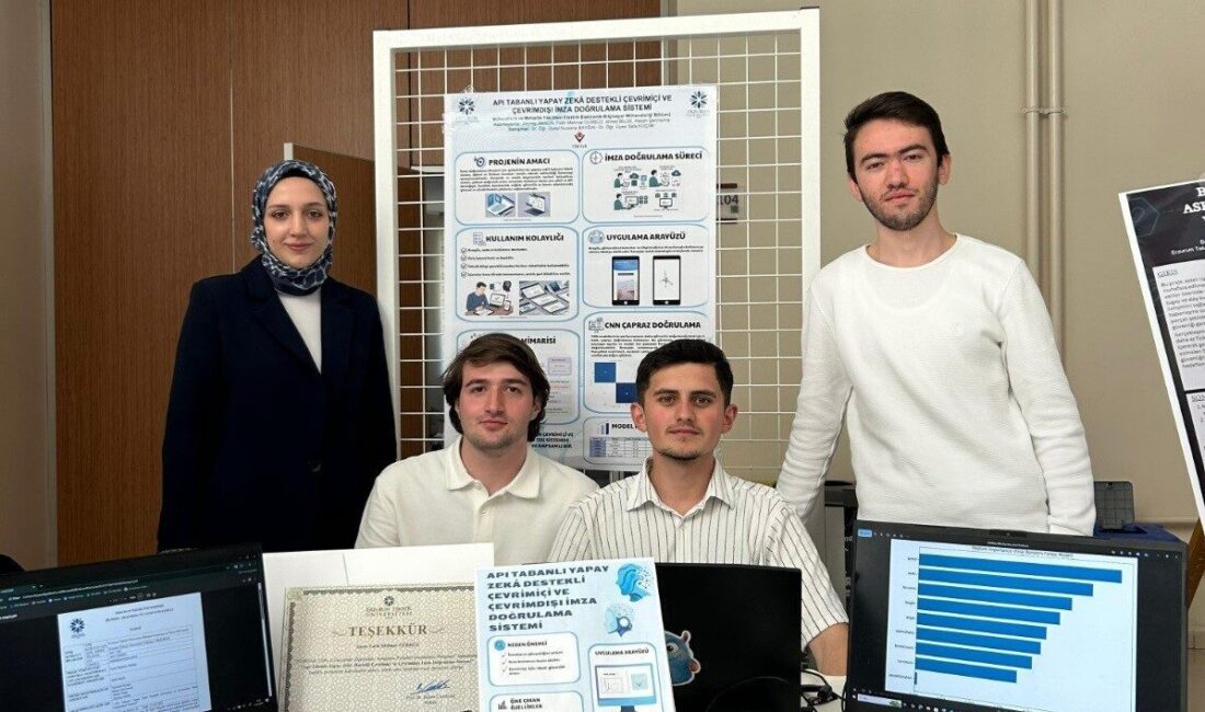 Erzurum Teknik Üniversitesi Bilgisayar Mühendisliği öğrencileri Ahmet Bilge, Fatih Mehmet