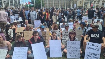 Londra'da İsrail'e karşı Filistin'e destek gösterileri düzenlendi. Yasaklı "Palestine Action"