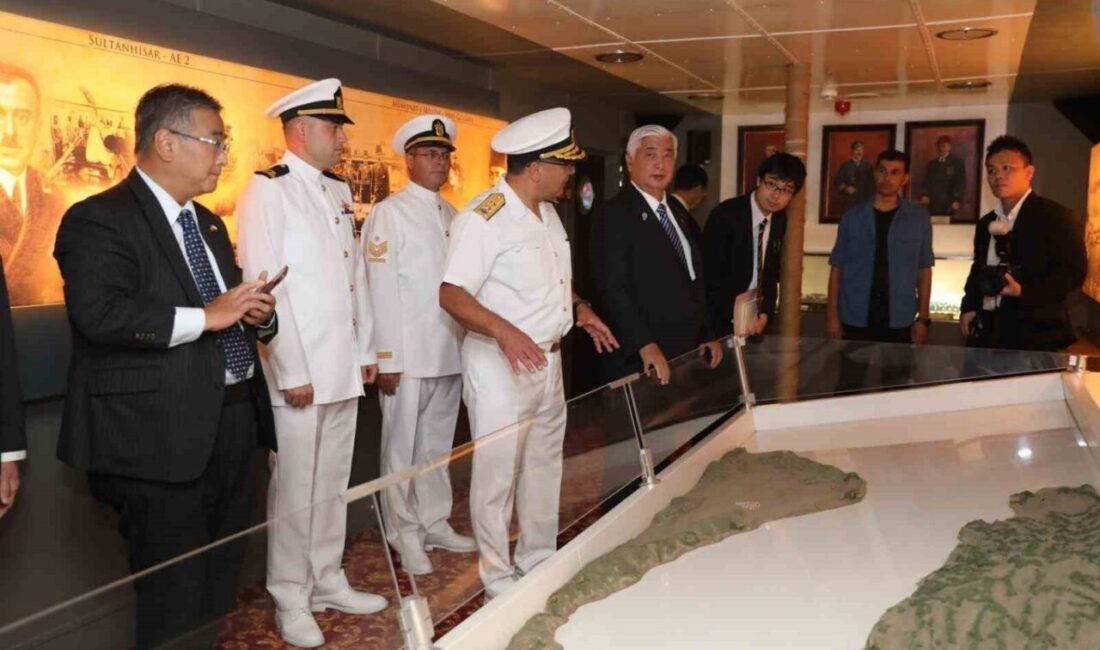 Japonya Savunma Bakanı Gen Nakatani ve beraberindeki heyet, Milli Savunma