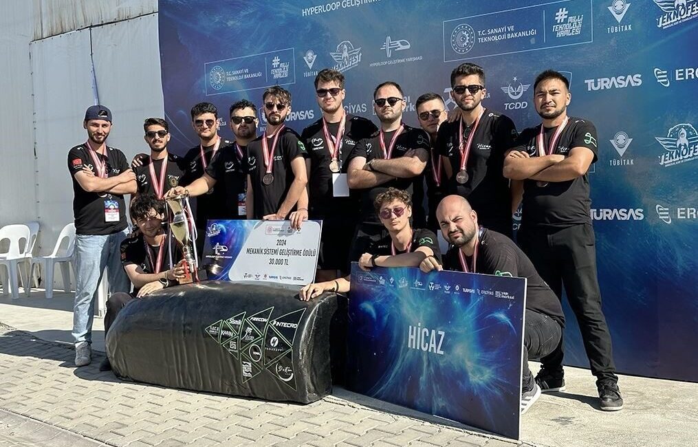 Karabük Üniversitesi Mühendislik Fakültesi öğrencilerinden oluşan PARTECH ve HİCAZ Hyperloop