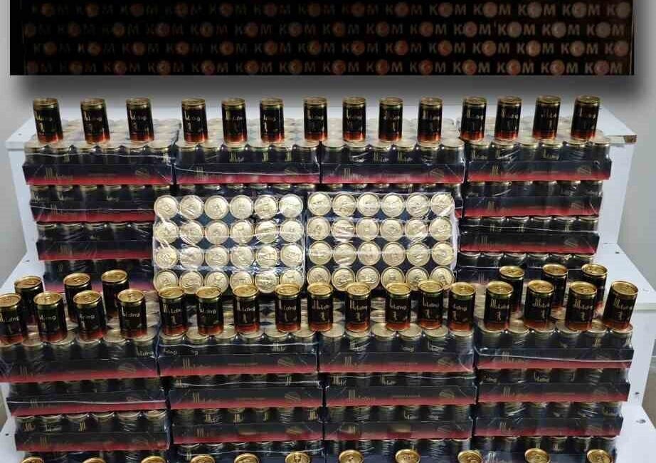 Kırşehir'de kaçak ürün operasyonunda 1344 adet cinsel içerikli ürün ele