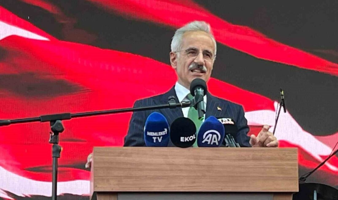 Kırşehir, Çiçekdağı'nda düzenlenen Neşet Ertaş Anma Programı ve Bulgur Festivali,