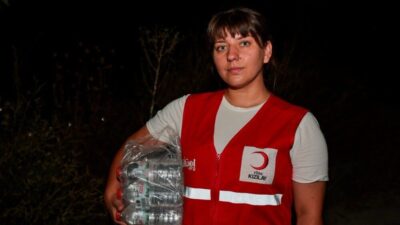 Türk Kızılay, orman yangınlarıyla mücadeleye personel, gönüllü ve teknik donanımla