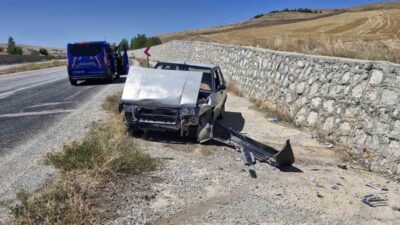 Çorum Alaca'da Fiat Tofaş'ın duvara çarptığı kazada sürücü Uğur Ç.