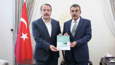 Memur-Sen ve Eğitim-Bir-Sen Genel Başkanı Ali Yalçın, Milli Eğitim Bakanı