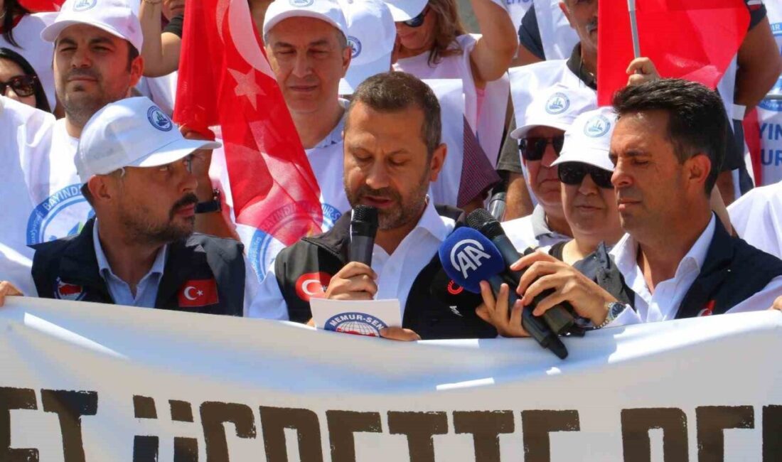 Memur-Sen, 8. Dönem Toplu Sözleşme teklifini reddederek Etimesgut Tapu Müdürlüğü'nde
