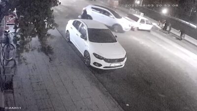 Çorum'un Alaca ilçesinde yaya geçidinde araca çarpan otomobildeki 2 kişi