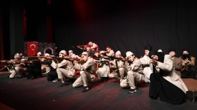 Pursaklar Belediyesi'nin düzenlediği 2. Tiyatro Günleri etkinliğinde, PYM Tiyatro Atölyesi