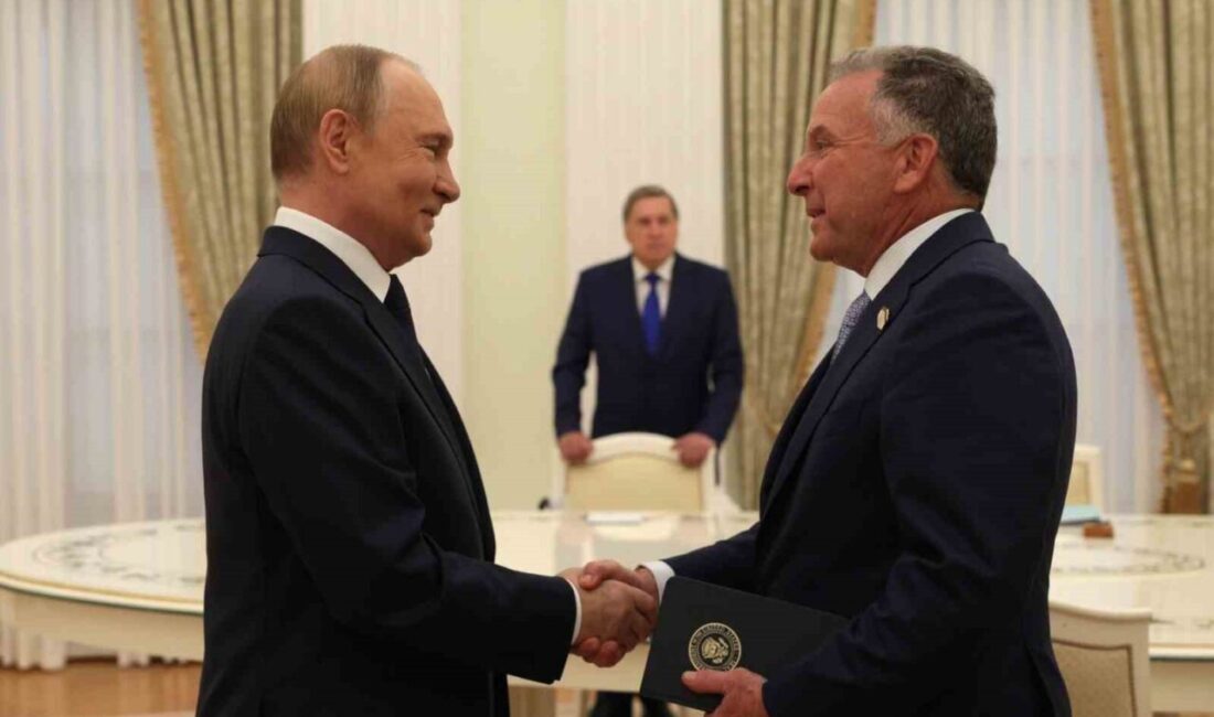 Rusya Devlet Başkanı Vladimir Putin'e verilen Ukrayna anlaşma süresinin son