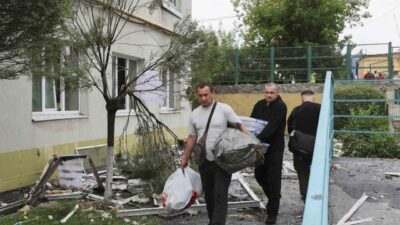 Rusya'nın Ukrayna'nın Harkov kentine düzenlediği saldırıda 2'si çocuk 7 kişi
