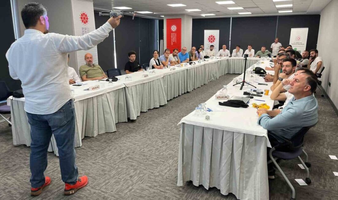 Samsun'da İletişim Başkanlığı ve OKA iş birliği ile düzenlenen eğitimde
