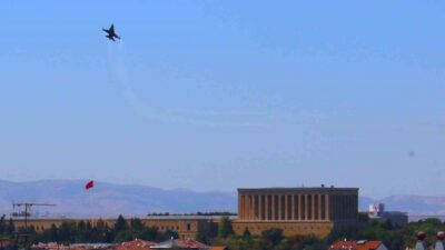 Türk Hava Kuvvetleri'nin akrobasi timi SOLOTÜRK, Anıtkabir semalarında çevre tanıma