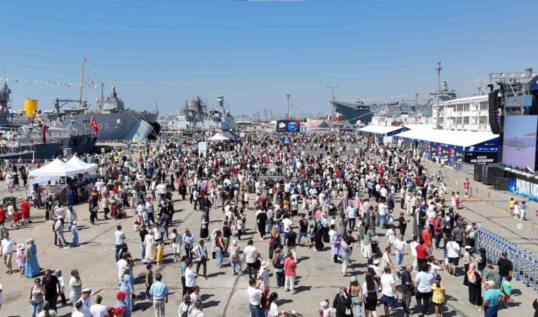 TEKNOFEST Mavi Vatan temasıyla deniz ve su altı teknolojilerini sergileyerek