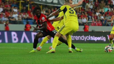 Fenerbahçe, Süper Lig'de Gençlerbirliği'ni deplasmanda 3-1 mağlup etti. Archie Brown