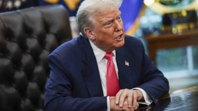 ABD Başkanı Donald Trump, Ukrayna Devlet Başkanı Vladimir Zelenskiy ile