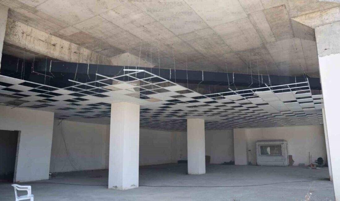 Kırşehir Belediyesi'nin yıllardır tamamlanamayan Şehir İçi Minibüs Terminali Projesi, Mahir