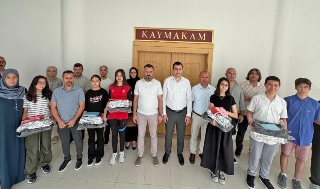 Yerköy Kaymakamı Mehmet Halis Aydın, Liselere Geçiş Sınavı’nda (LGS) büyük