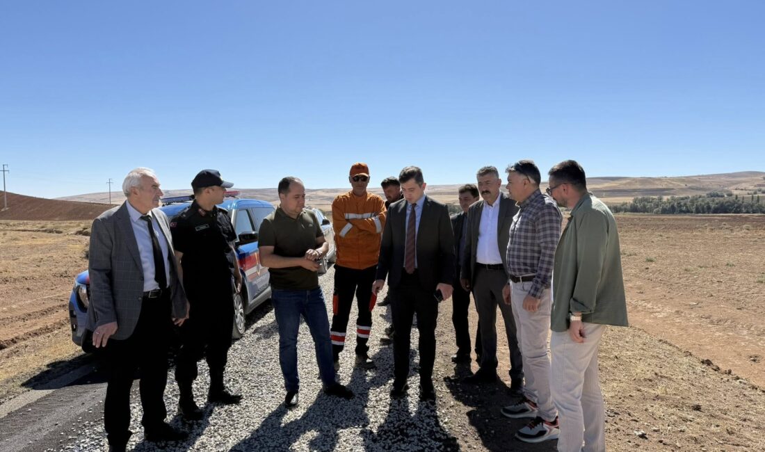 Çiçekdağı Kaymakamı Murat Görmüş, beraberinde İl Genel Meclisi üyeleri Hilmi