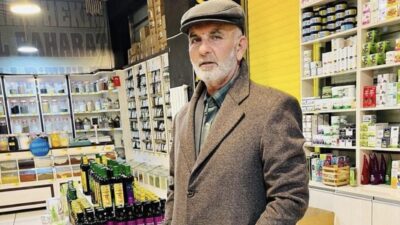 Çiçekdağı halkından, Yenişehir Mahallesi’nde oturan Gürsel Karasu’nun vefat ettiği öğrenildi.