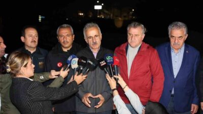 AFAD ve bakanlar, Doğu Karadeniz'deki sel felaketinin ardından Rize'ye intikal