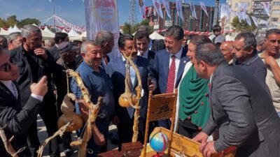 38. Ahilik Haftası kutlamaları, Cacabey Meydanı’nda kurulan ilçe stantlarıyla renkli