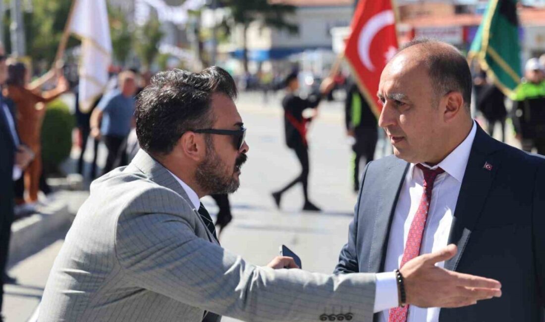 Kırşehir'de Ahilik Haftası kutlamalarında kriz yaşandı. Protokol ile esnaf korteji