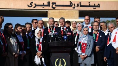 Hasan Basri Yalçın, Refah Sınır Kapısı'nda yaptığı açıklamada Gazze'de yaşanan