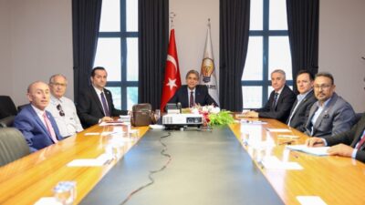 AK Parti Genel Merkezi Yerel Yönetimler Başkanı Mustafa Demir, rayiç