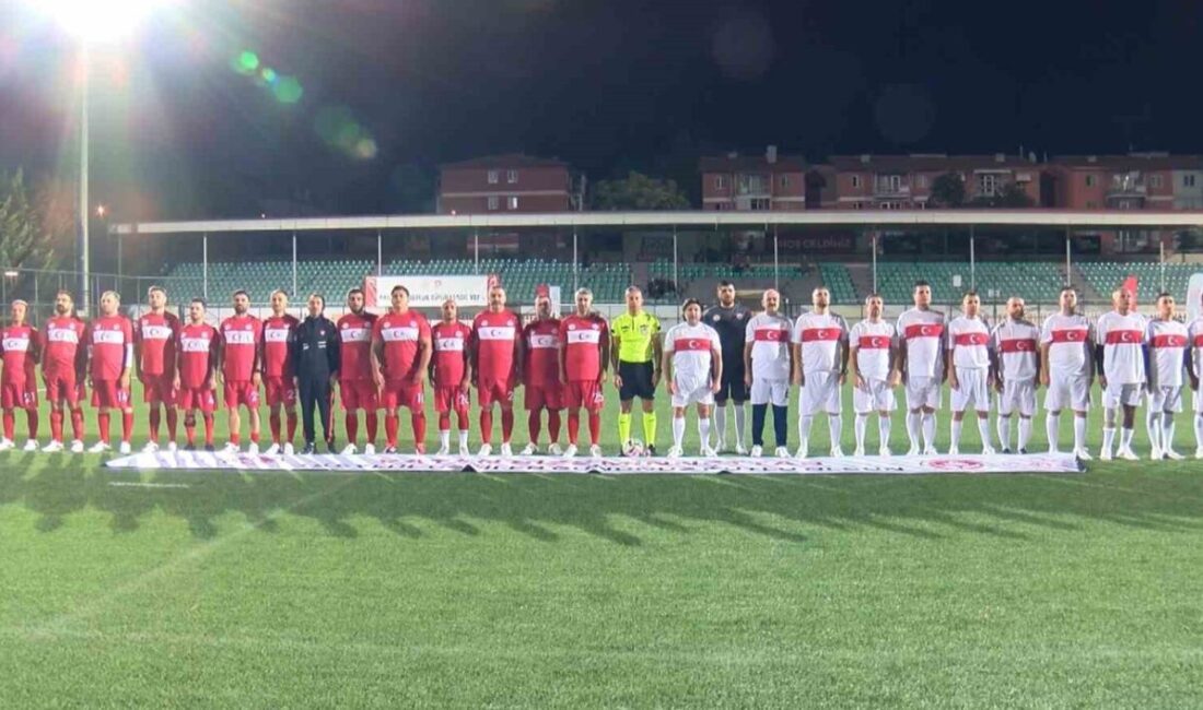 Altındağ Stadyumu’nda düzenlenen "Kardeşliğin Rengi Ayyıldız, 19 Eylül Gaziler Günü