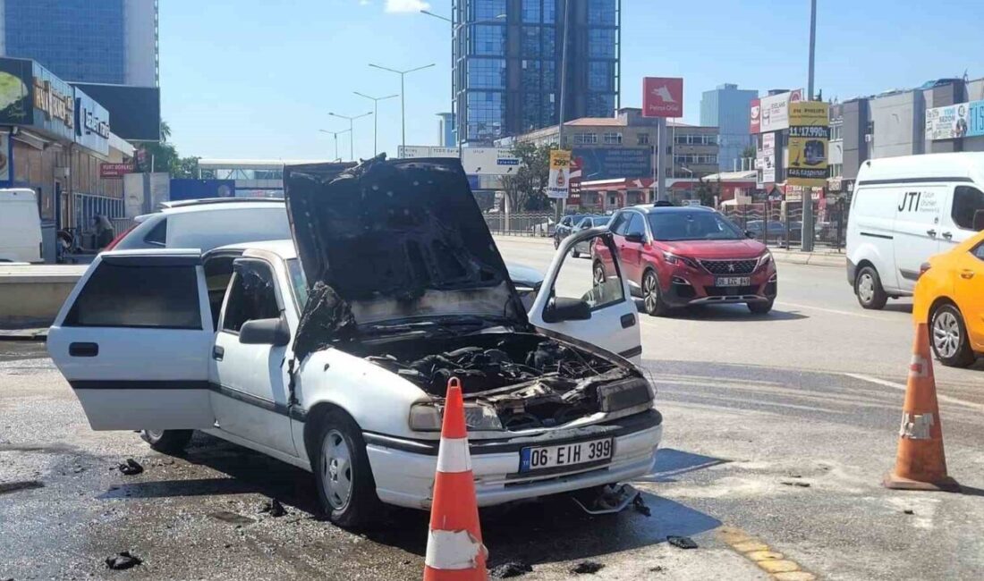 Ankara'da seyir halindeki Opel Vectra arızalanarak yanmaya başladı. İtfaiye ekipleri