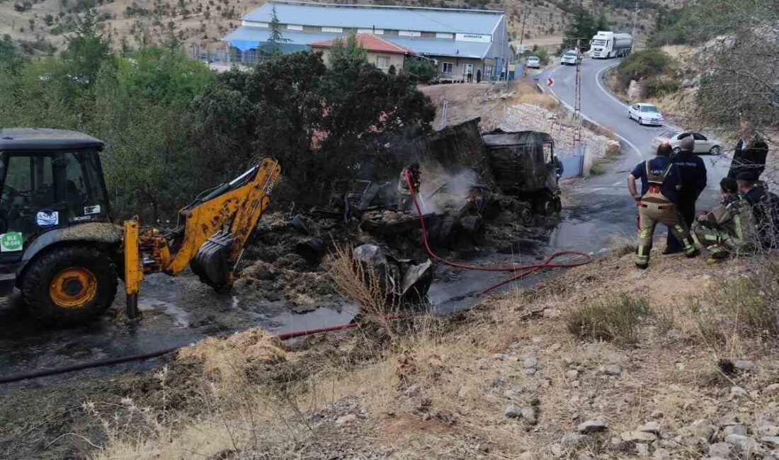 Ankara'nın Elmadağ ilçesinde saman yüklü bir tırda çıkan yangın, itfaiye