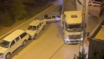 Ankara'da tır sürücüsü, park halindeki otomobile çarpıp kaçtı. Olay, Mustafa