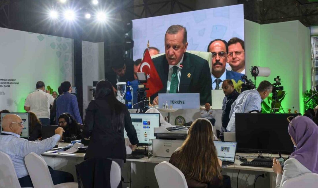 Doha'da düzenlenen zirvede, İsrail'in Filistin'e yönelik saldırıları kınandı ve tüm