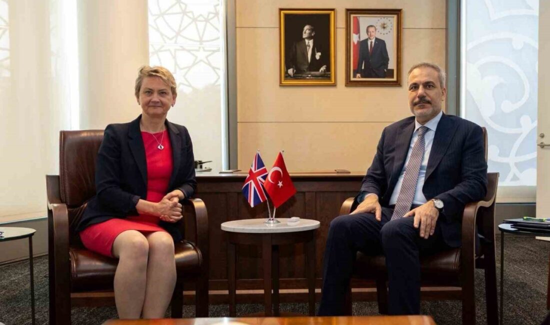 Dışişleri Bakanı Hakan Fidan, ABD'deki temasları çerçevesinde İngiltere Dışişleri Bakanı