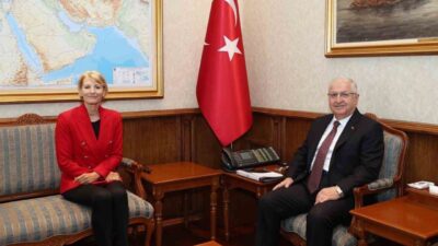 Milli Savunma Bakanı Yaşar Güler, İngiltere'nin Ankara Büyükelçisi Jill Morris'i