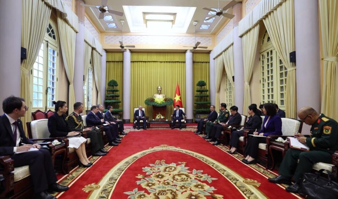 Milli Savunma Bakanı Yaşar Güler, Vietnam'ın başkenti Hanoi'de Devlet Başkanı