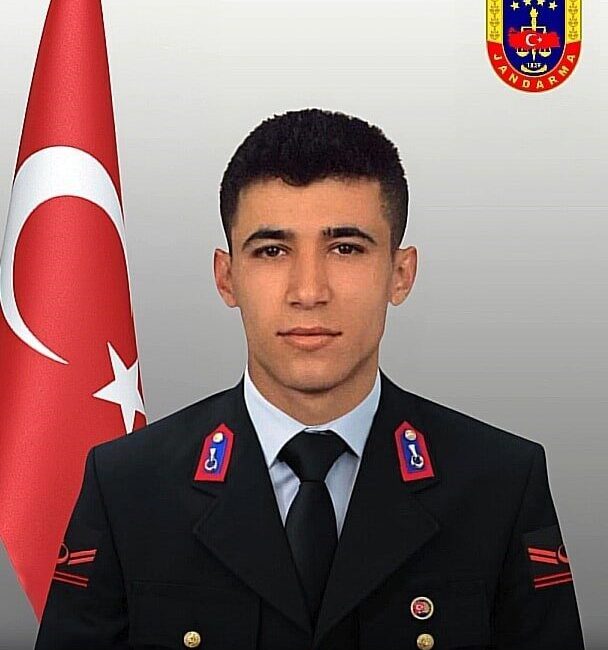 İçişleri Bakanı Ali Yerlikaya, Uzman Çavuş Yücel Yeşil'in trafik kazasında