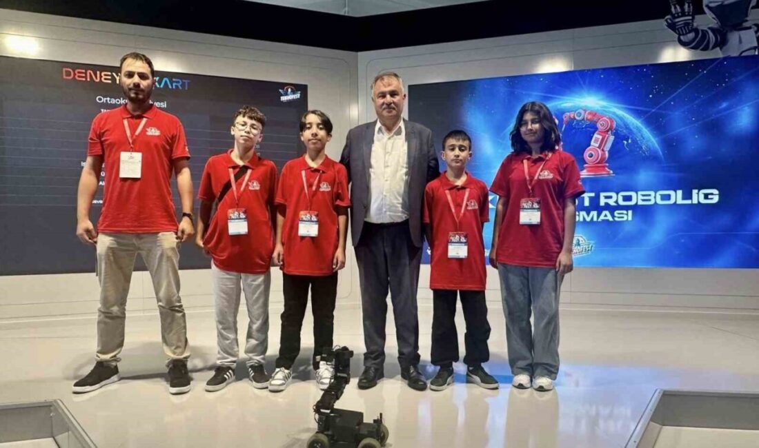 Denizli'nin Beyağaç Belediye Başkanı Sezayi Pütün, TEKNOFEST 2025'te ilçeyi temsil