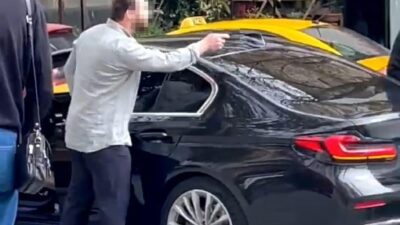 Ankara'da park yeri kavgasında silah çekilmesi anbean vatandaşlar tarafından kaydedildi.