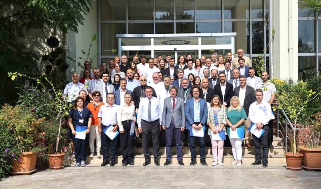 BUÜ'de düzenlenen etkinlikte Rektör, akademik başarı ve üniversitenin yükselişinden memnuniyetini