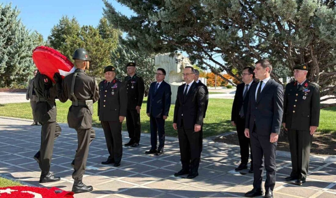 4. Cumhurbaşkanı Cemal Gürsel, ölümünün 59. yılında Devlet Mezarlığı'nda düzenlenen