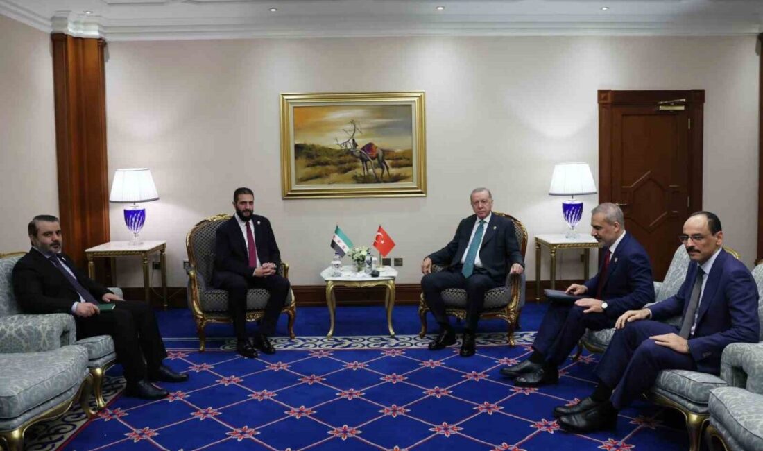 Cumhurbaşkanı Recep Tayyip Erdoğan, Katar'da bulunan Suriye Cumhurbaşkanı Ahmed Şara