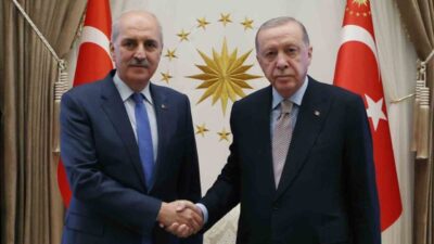 Cumhurbaşkanı Erdoğan, TBMM Başkanı Kurtulmuş'u Cumhurbaşkanlığı Külliyesinde kabul etti.
