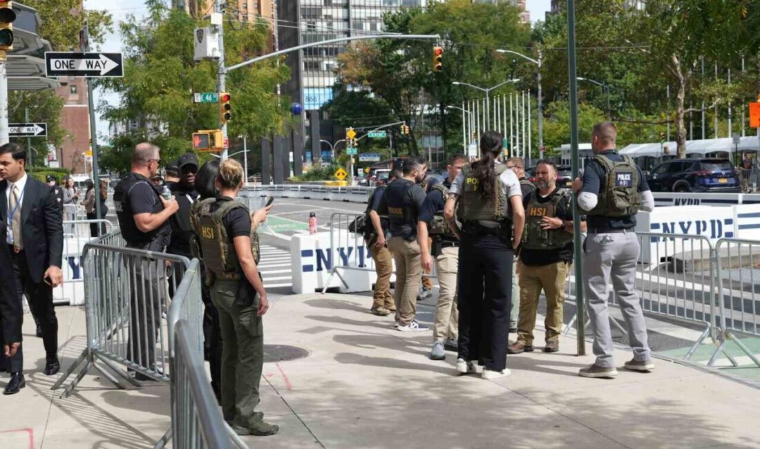 Cumhurbaşkanı Erdoğan'ın ABD ziyareti sırasında New York'taki Türkevi'nin çevresinde yoğun