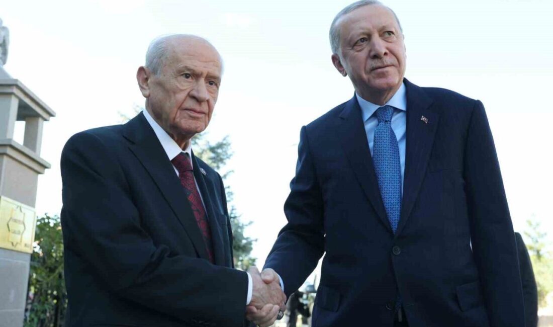 Cumhurbaşkanı Erdoğan, MHP lideri Bahçeli ile Beştepe'deki konutunda görüştü.